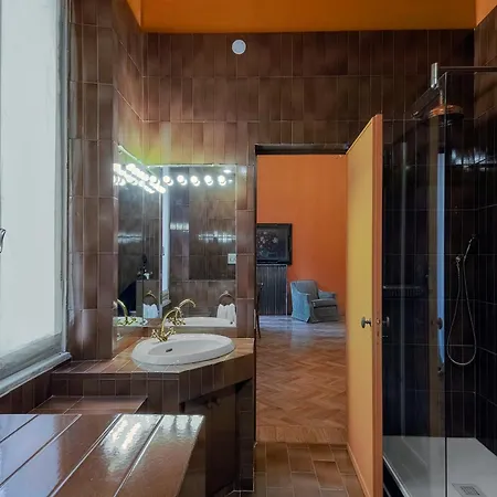 Отель Girardengo *