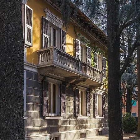 De Charme Girardengo Hotel *